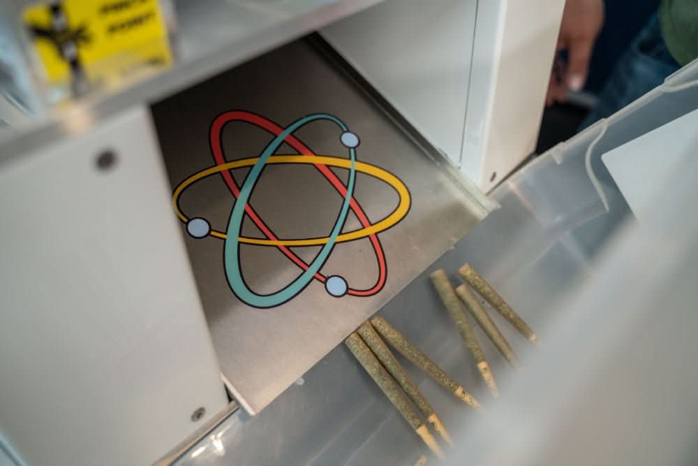 Atomic Closer 2.0 Automated Pre-Roll Closing Module - Image 6