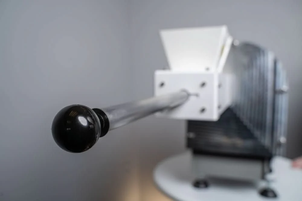 Mini Revolution Commercial Cannabis Grinder - Image 8